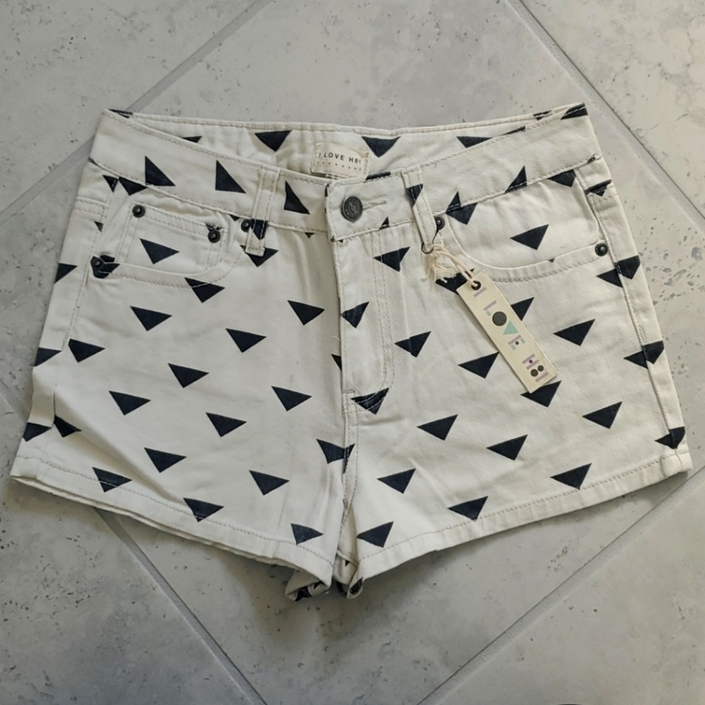 I LOVE H81 size 26 denim shorts
